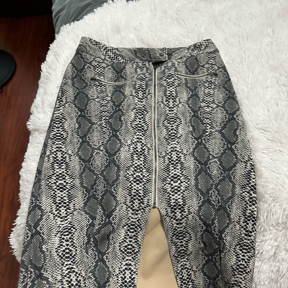 Worn once animal print pencil skirt